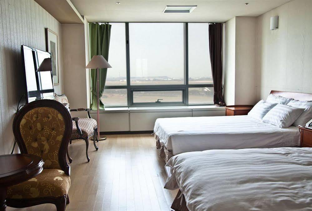 אינצ'ון Hotel Hue Loft מראה חיצוני תמונה