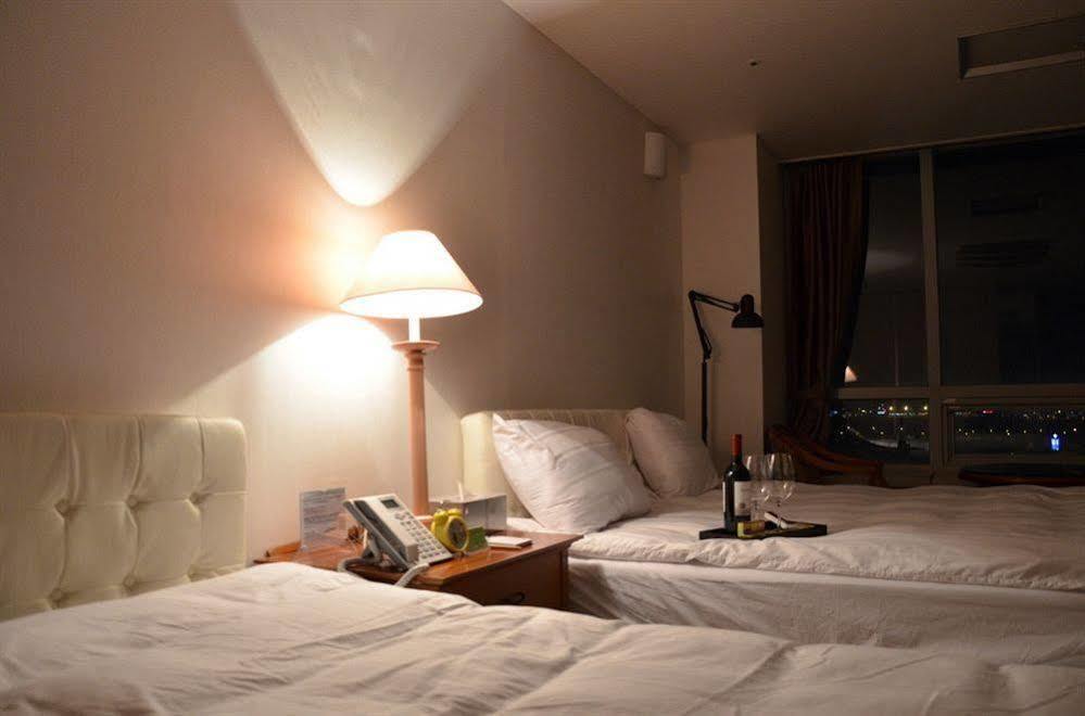 אינצ'ון Hotel Hue Loft מראה חיצוני תמונה